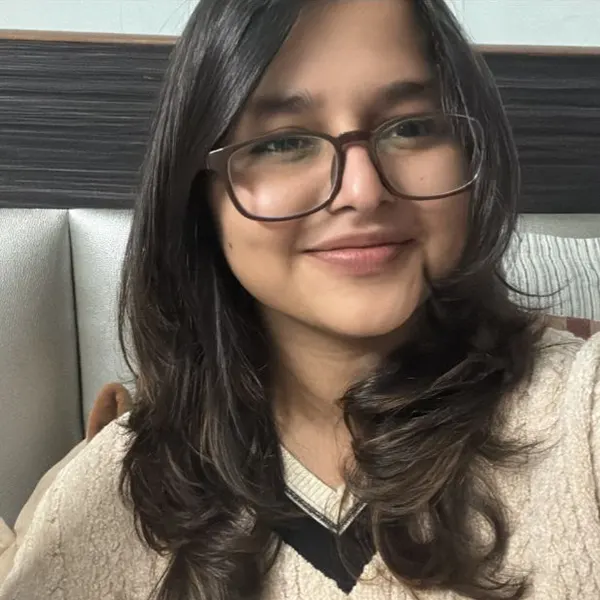 Divya JainHansraj College,CFA